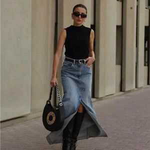 Zara Black and Blue Maxi Skirt